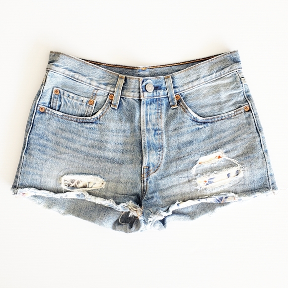 Levi's 501 Denim Cut Off Sborts - Picture 1 of 3
